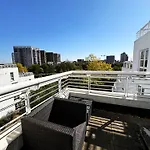 Lovely 1 Bedroom Apartment 10 Min Walk From Excel