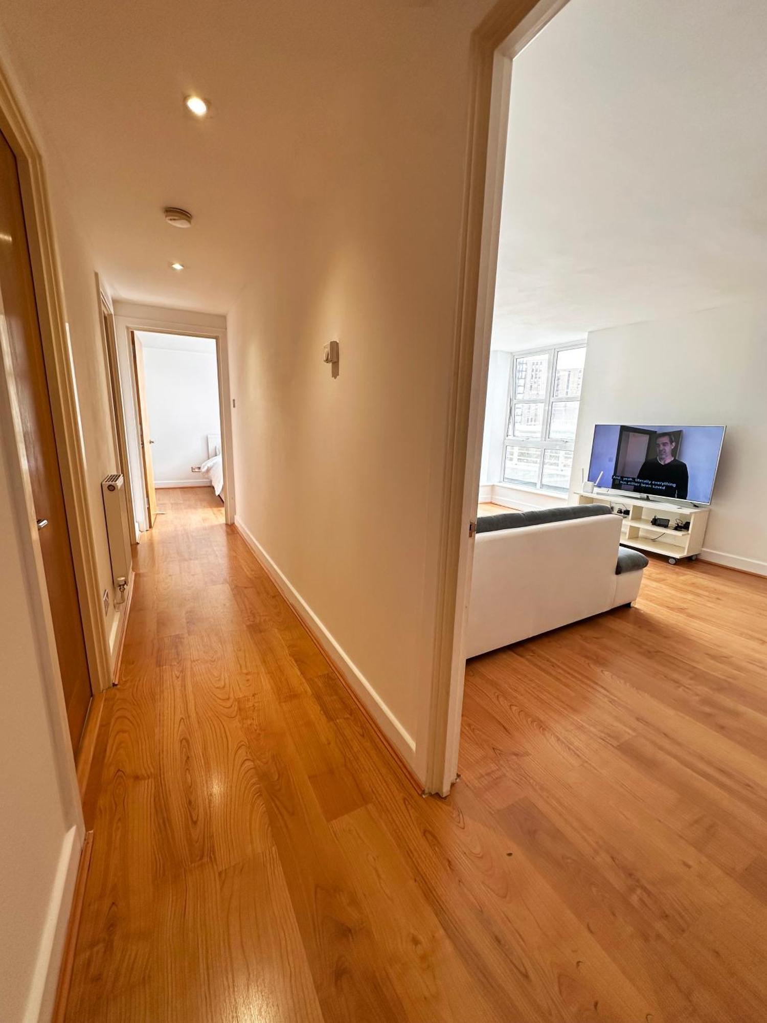Lovely 1 Bedroom Apartment 10 Min Walk From Excel * Londres